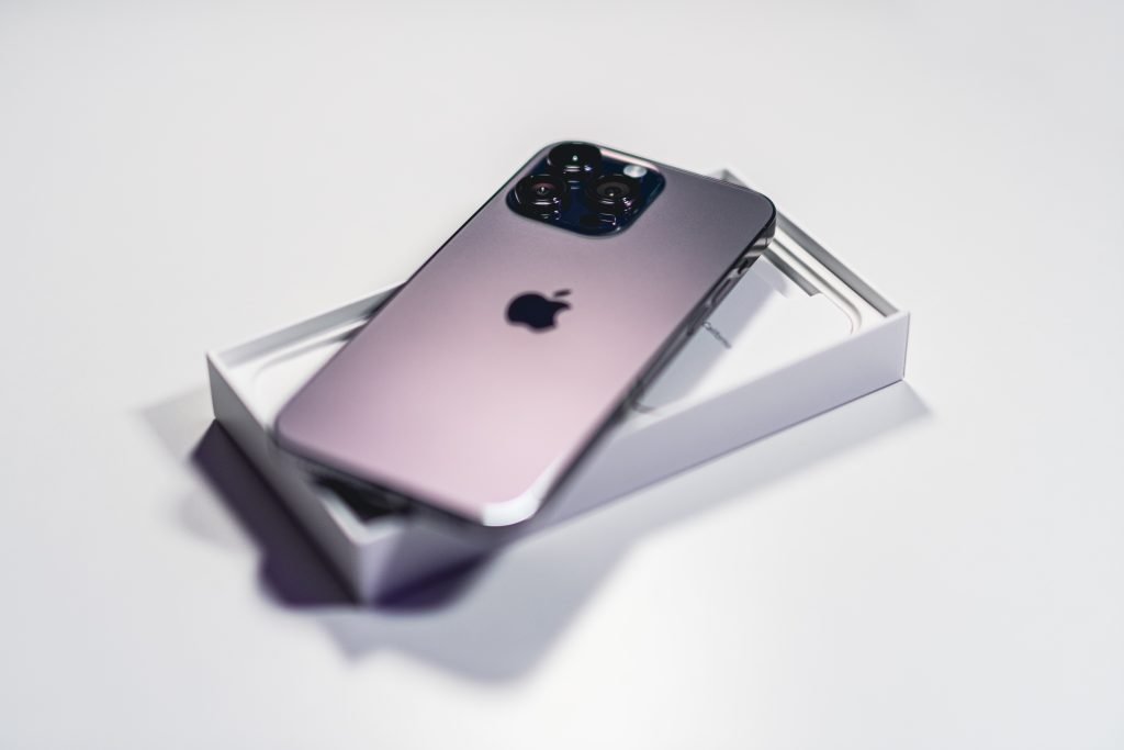 iPhone 14 Pro Max Box open